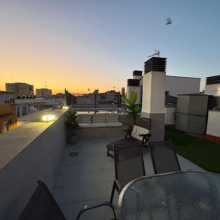 Apartament Atico Triana Con Piscina Privada Sewilla Zewnętrze zdjęcie